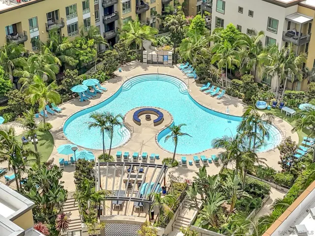 2432 Via Alta, San Diego, California 92108