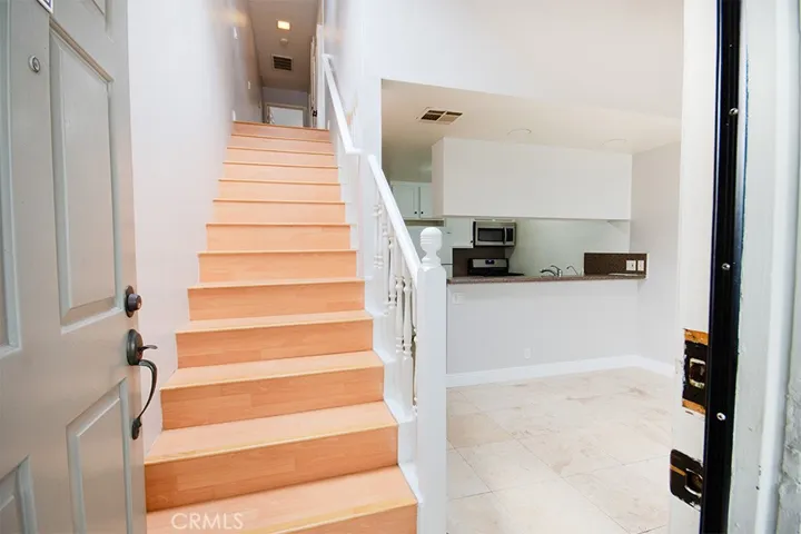 8065 Presidential Way, Midway City, California 92655