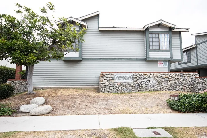 8065 Presidential Way, Midway City, California 92655