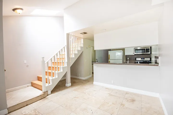 8065 Presidential Way, Midway City, California 92655