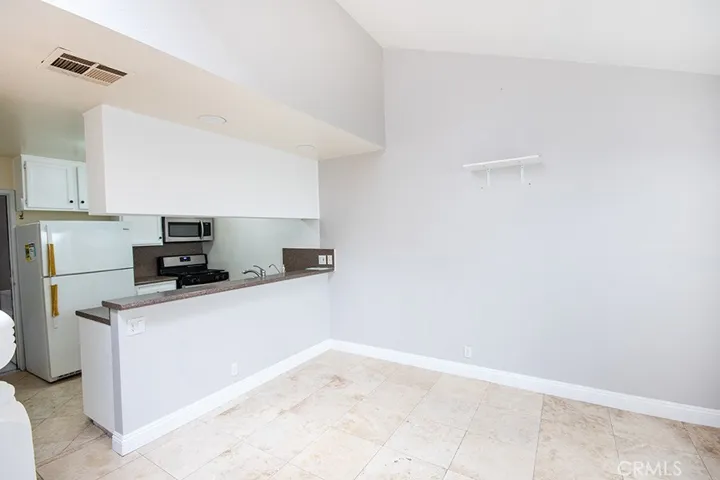 8065 Presidential Way, Midway City, California 92655