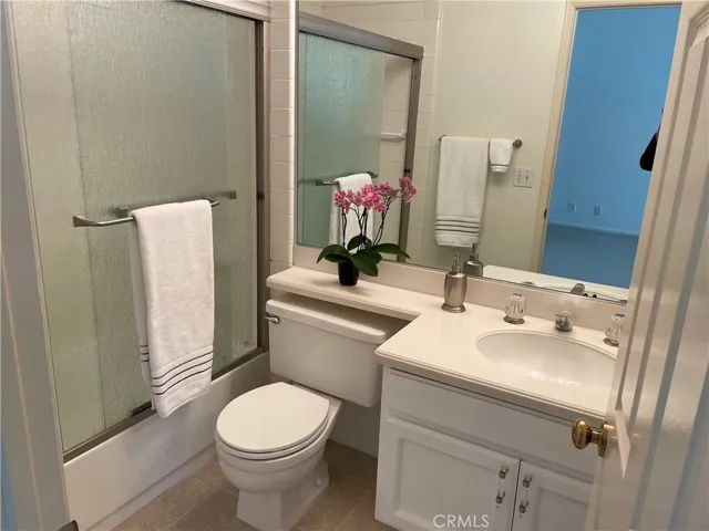 253 Chesterfield 145, Newport Beach, California 92660