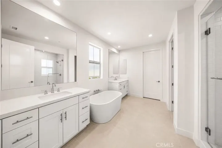 106 Bright Star, Irvine, California 92618