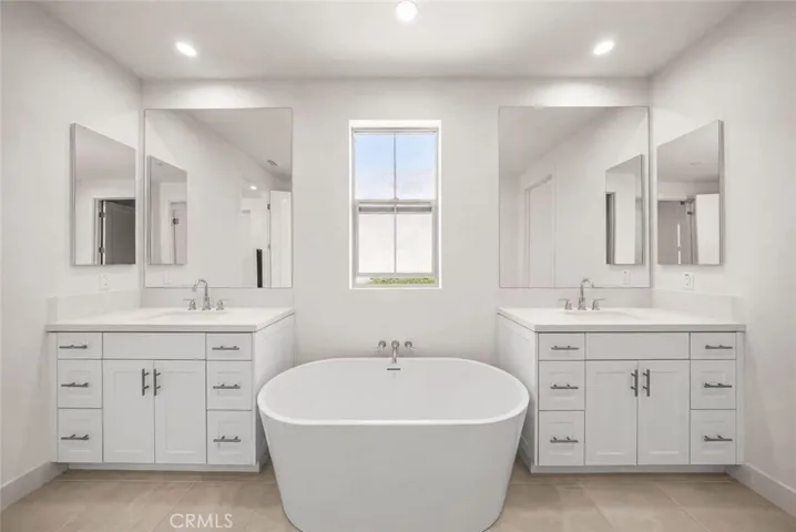 106 Bright Star, Irvine, California 92618