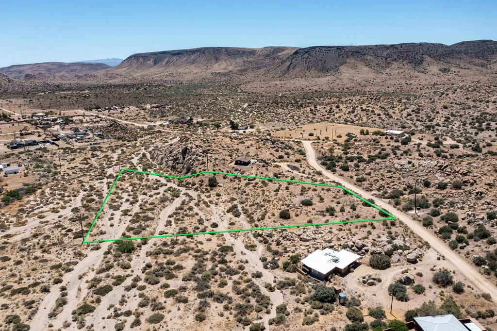 108 Riverside Drive, Pioneertown, California 92268 — photo 5