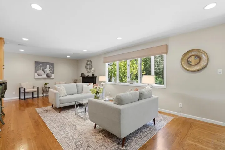 , Burlingame, California 94010