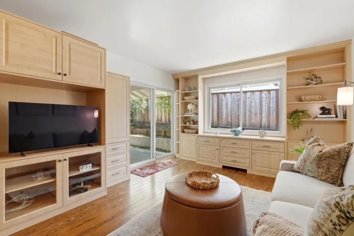 , Burlingame, California 94010