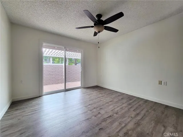 Guest bedroom with direct access to the patio.