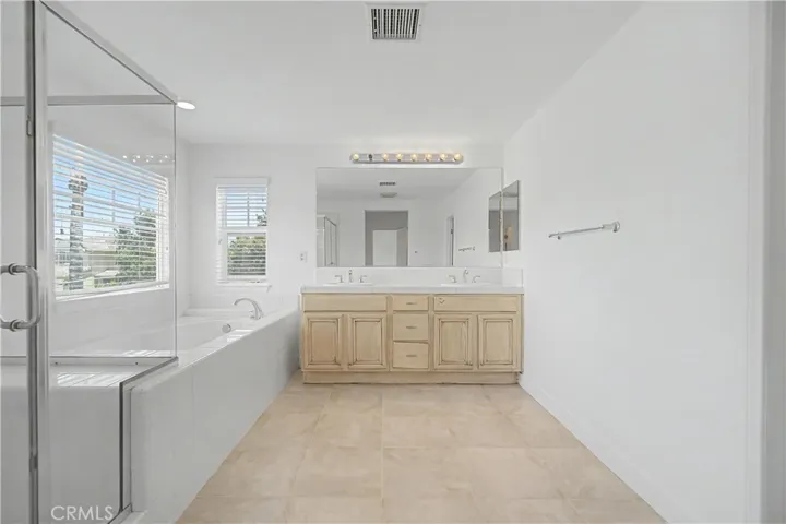 14326 Goose, Eastvale, California 92880