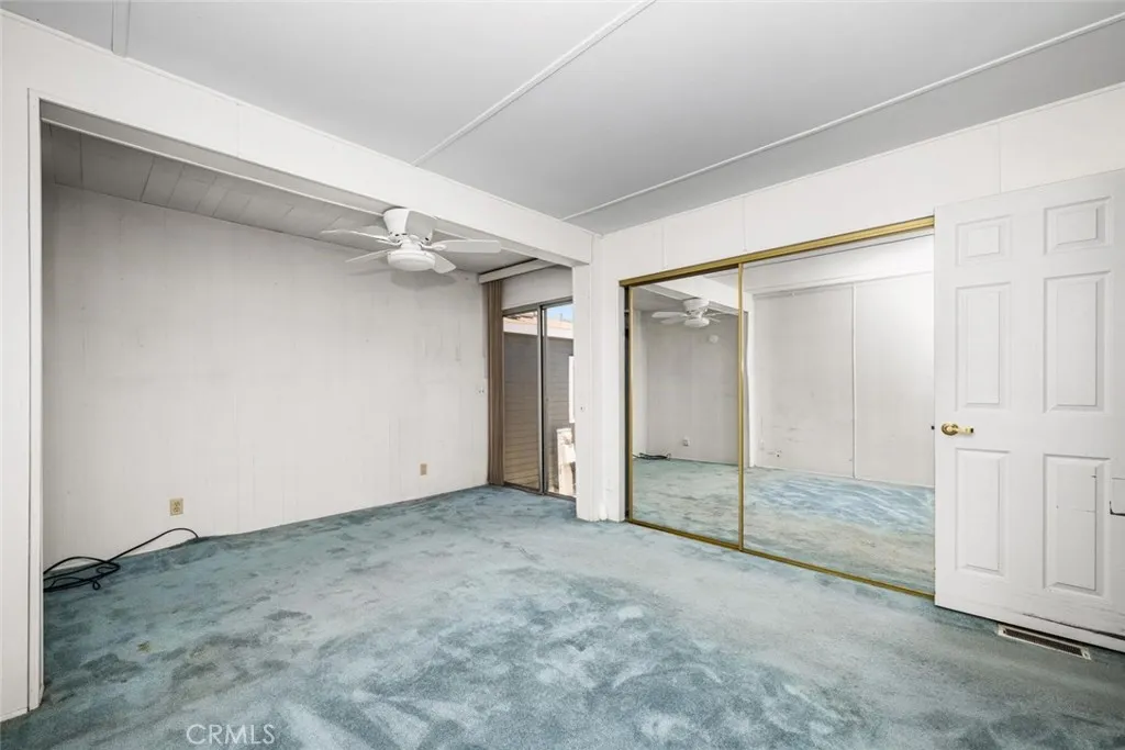 Mirrored wardrobe doors