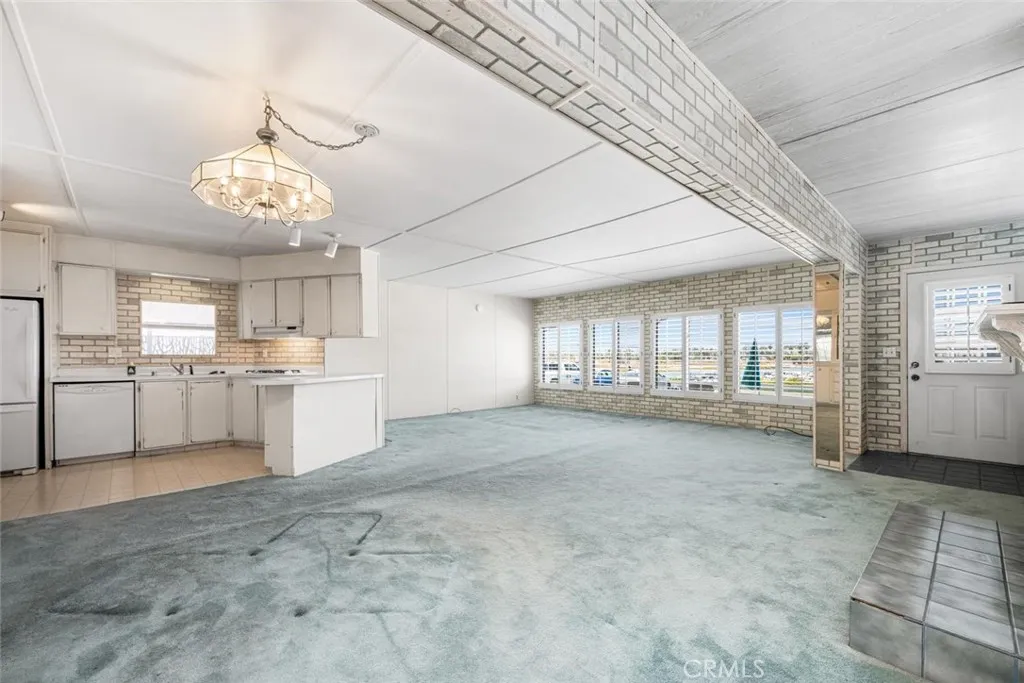Open floor plan.