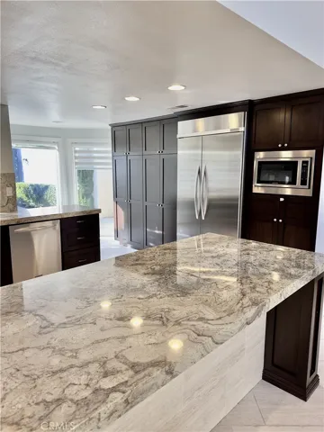43 Beachcomber Drive, Corona Del Mar, California 92625