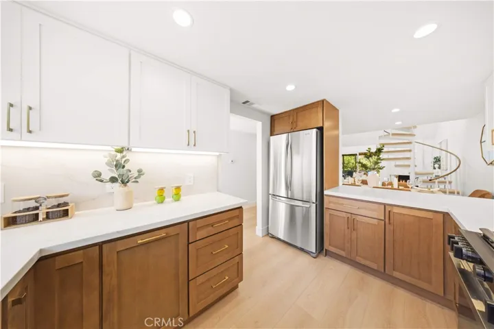 15 Eucalyptus, Irvine, California 92612