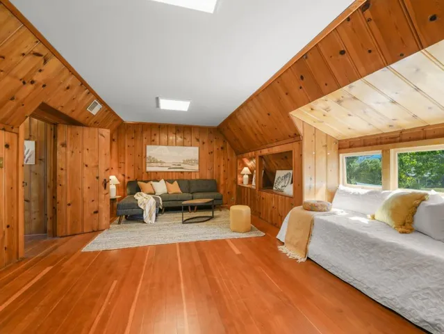 554 Edgewood Road, San Mateo, California 94402