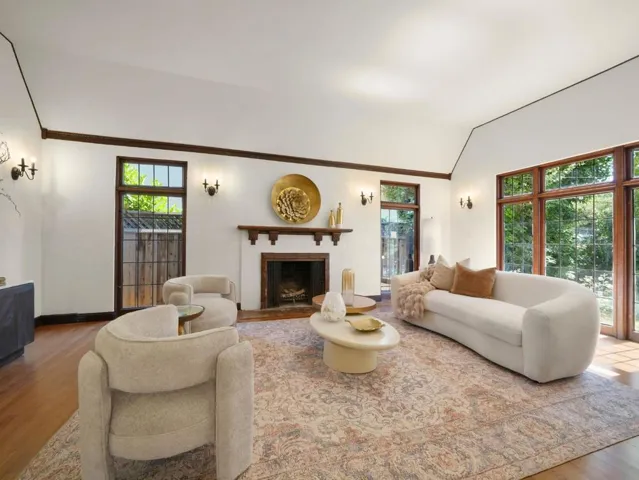 554 Edgewood Road, San Mateo, California 94402