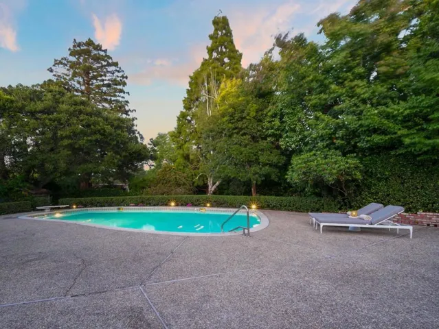 554 Edgewood Road, San Mateo, California 94402