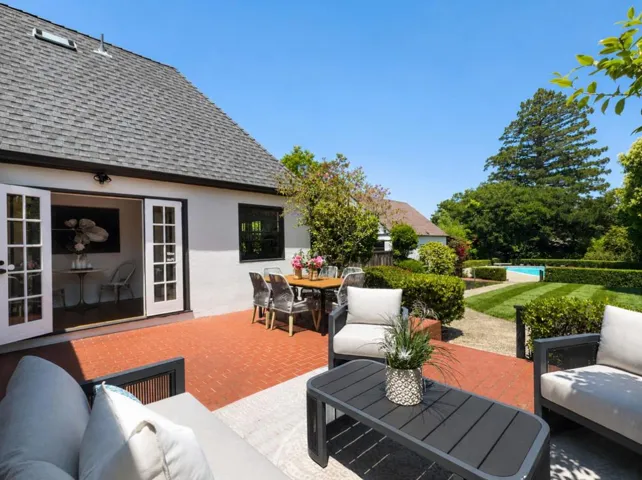 554 Edgewood Road, San Mateo, California 94402
