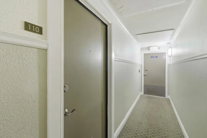 1033 Crestview Drive 110, Mountain View, California 94040