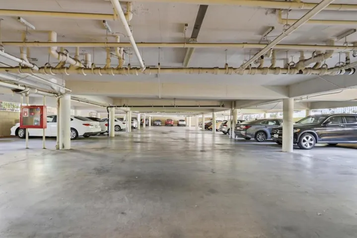 1033 Crestview Drive 110, Mountain View, California 94040