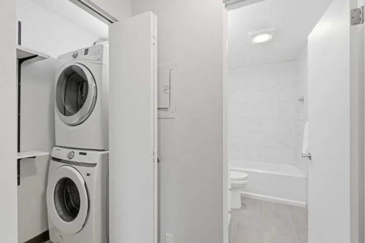 1033 Crestview Drive 110, Mountain View, California 94040