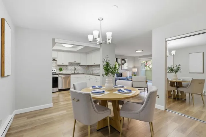 1033 Crestview Drive 110, Mountain View, California 94040