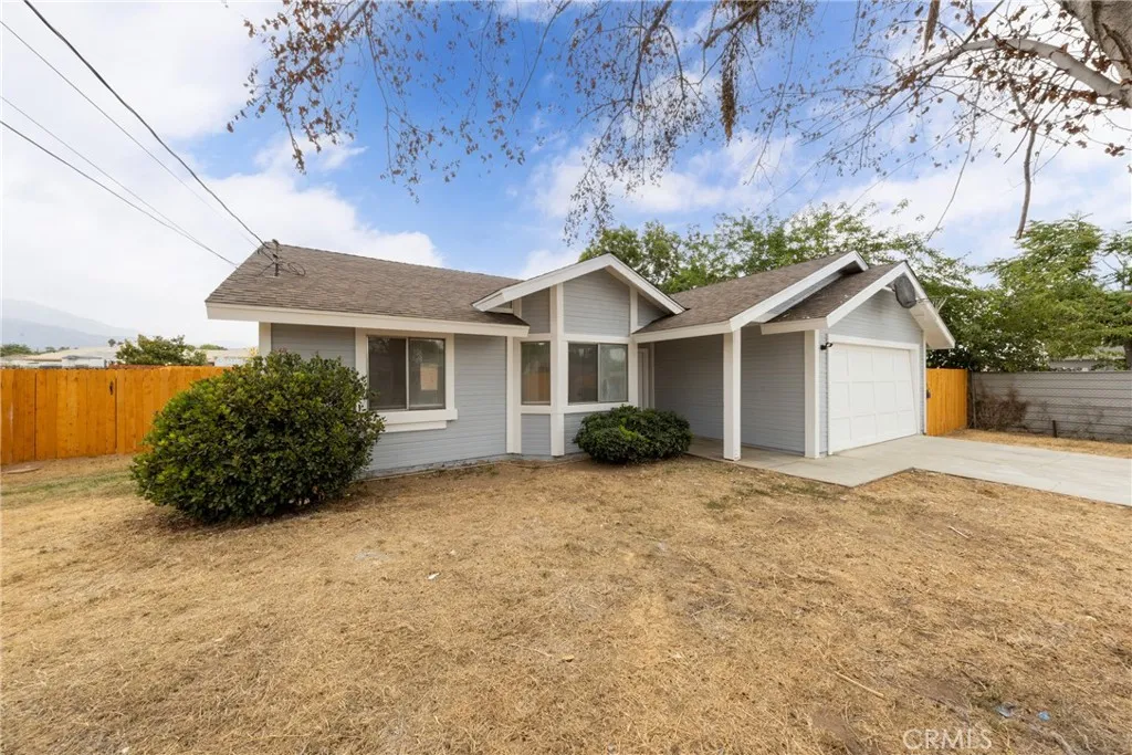 13707 4th, Yucaipa, California 92399 — photo 4