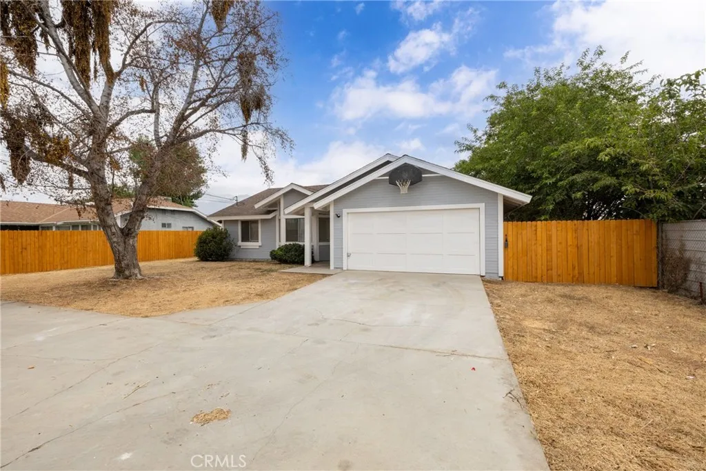 13707 4th, Yucaipa, California 92399 — photo 5