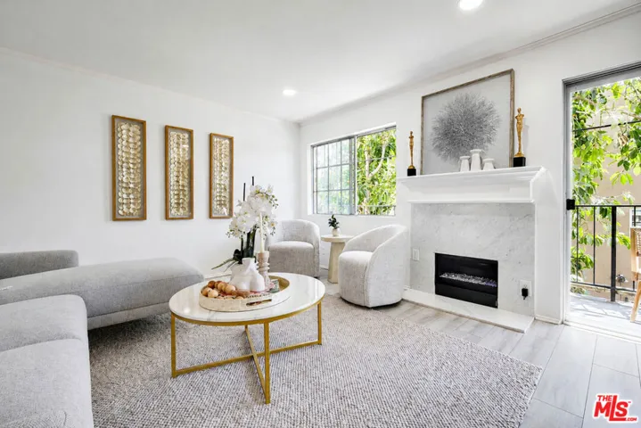 4249 Longridge Avenue 209, Studio City, California 91604