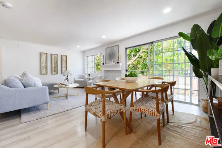 4249 Longridge Avenue 209, Studio City, California 91604