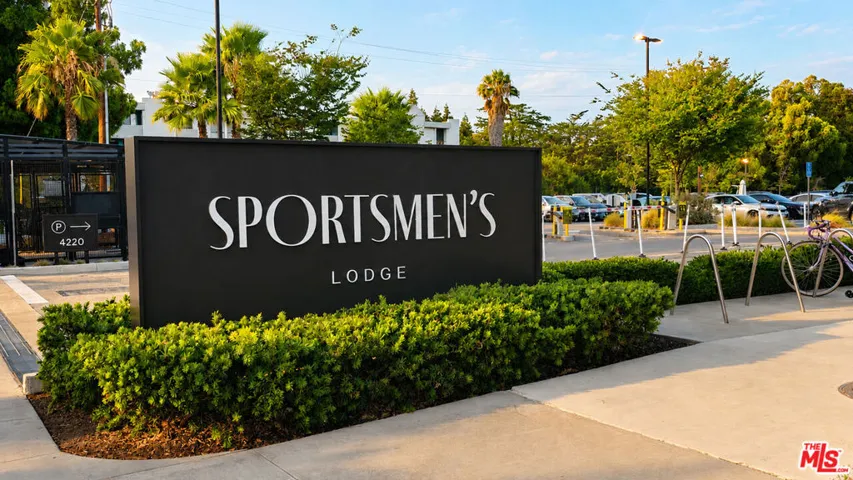 4249 Longridge Avenue 209, Studio City, California 91604 — photo 4