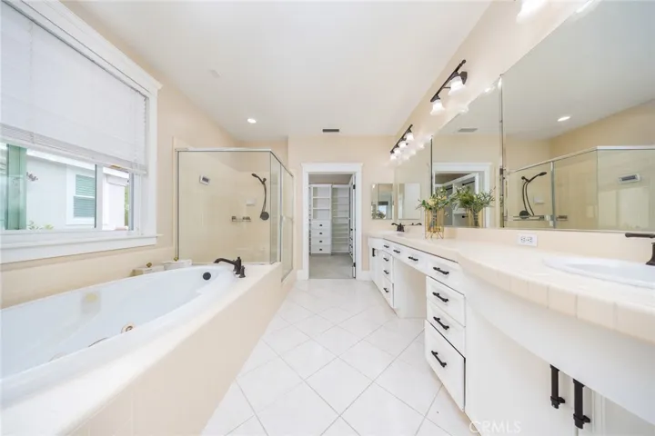 61 Sprucewood, Aliso Viejo, California 92656