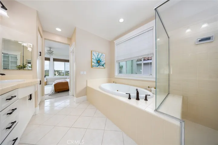 61 Sprucewood, Aliso Viejo, California 92656