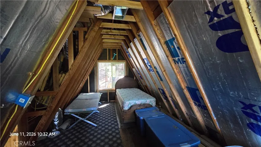 Loft with heat transfer ducting