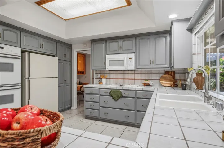 10741 Brookfield Road, Chatsworth, California 91311