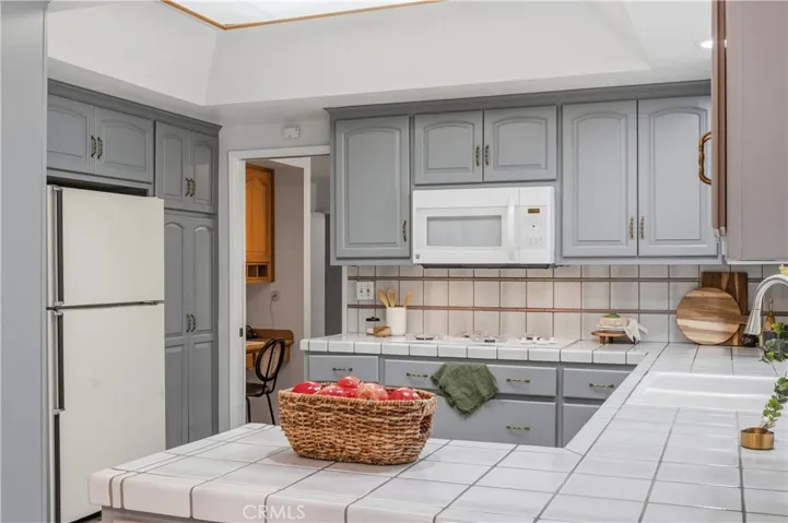 10741 Brookfield Road, Chatsworth, California 91311