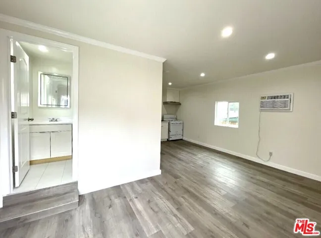 4826 Coolidge Avenue, Culver City, California 90230