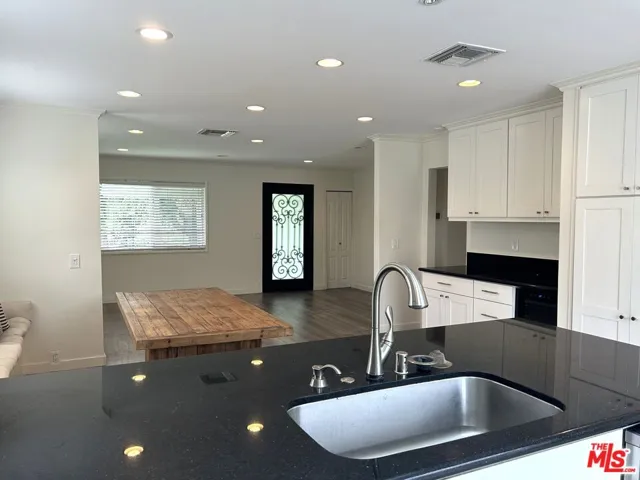 4826 Coolidge Avenue, Culver City, California 90230