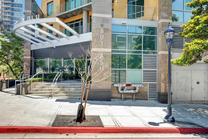 801 Ash 304, San Diego, California 92101