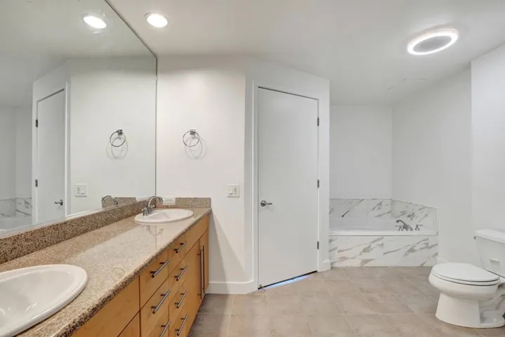 801 Ash 304, San Diego, California 92101