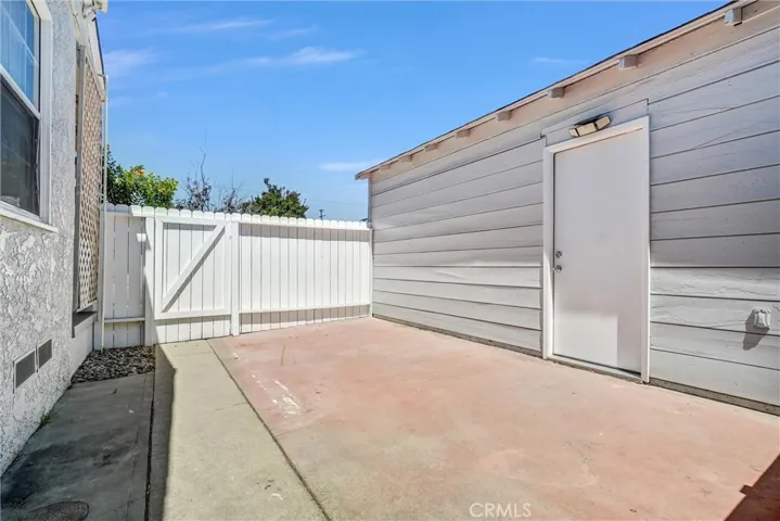 5960 Pepperwood Avenue, Lakewood, California 90712
