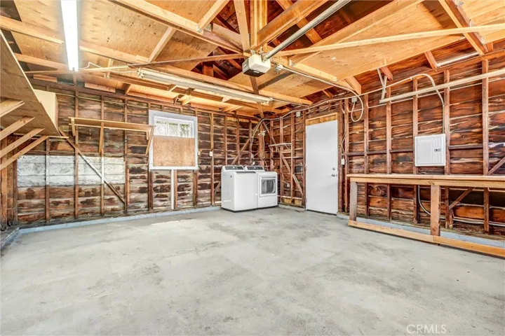 5960 Pepperwood Avenue, Lakewood, California 90712