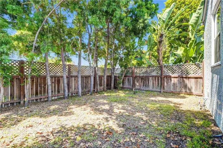 5960 Pepperwood Avenue, Lakewood, California 90712