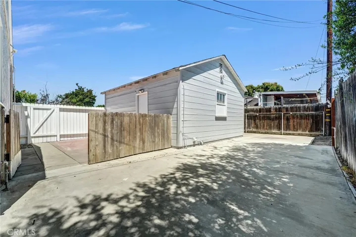 5960 Pepperwood Avenue, Lakewood, California 90712