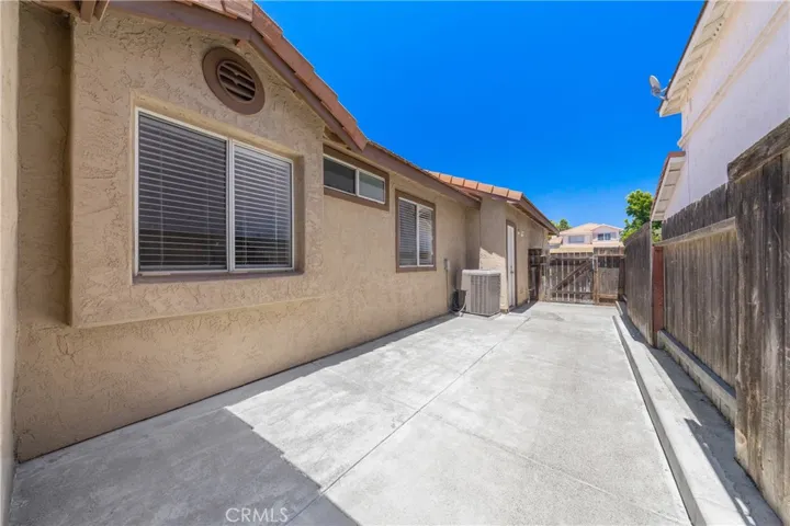 44539 Lauriano, Temecula, California 92592