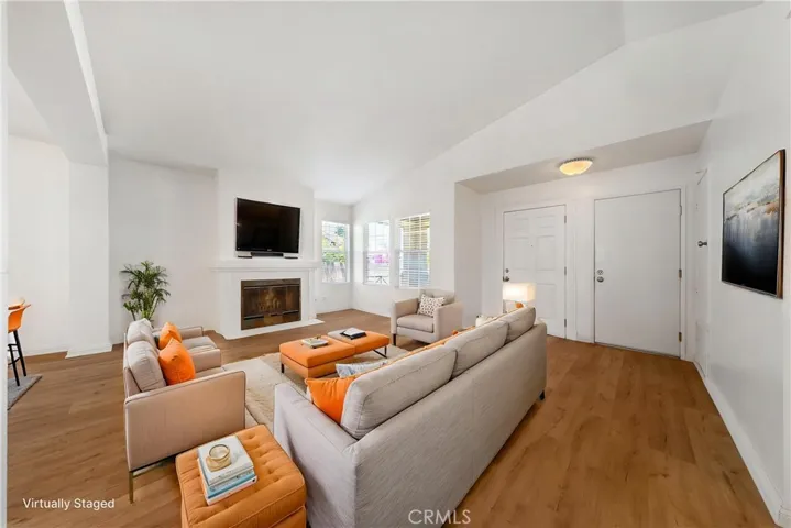 44539 Lauriano, Temecula, California 92592
