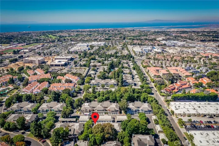 19342 Sunray Lane 104, Huntington Beach, California 92648