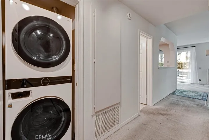 LG Thin-Q Washer/Dryer included