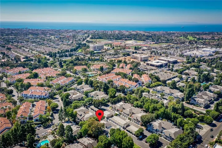 19342 Sunray Lane 104, Huntington Beach, California 92648