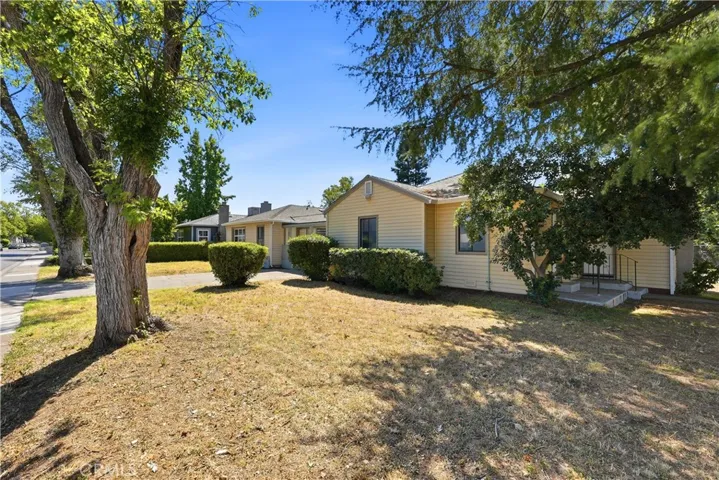 1002 Lochbrae Rd, Sacramento, California 95815