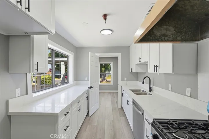 1002 Lochbrae Rd, Sacramento, California 95815
